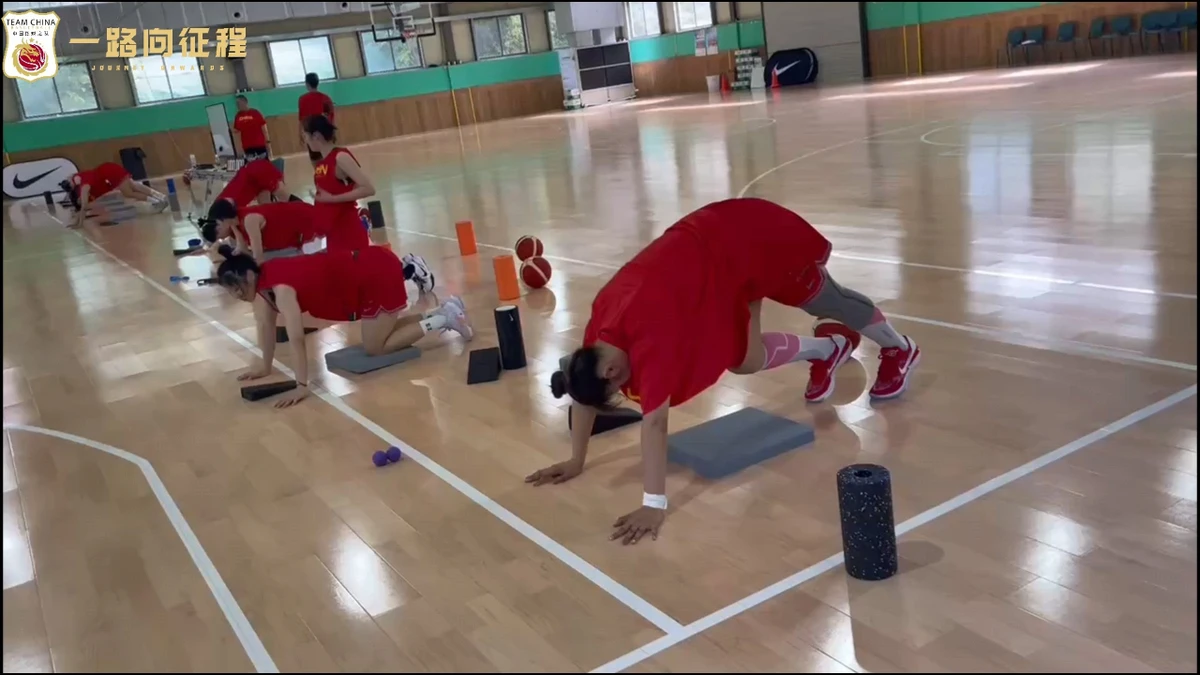 乌鲁木齐篮球训练营招生_0